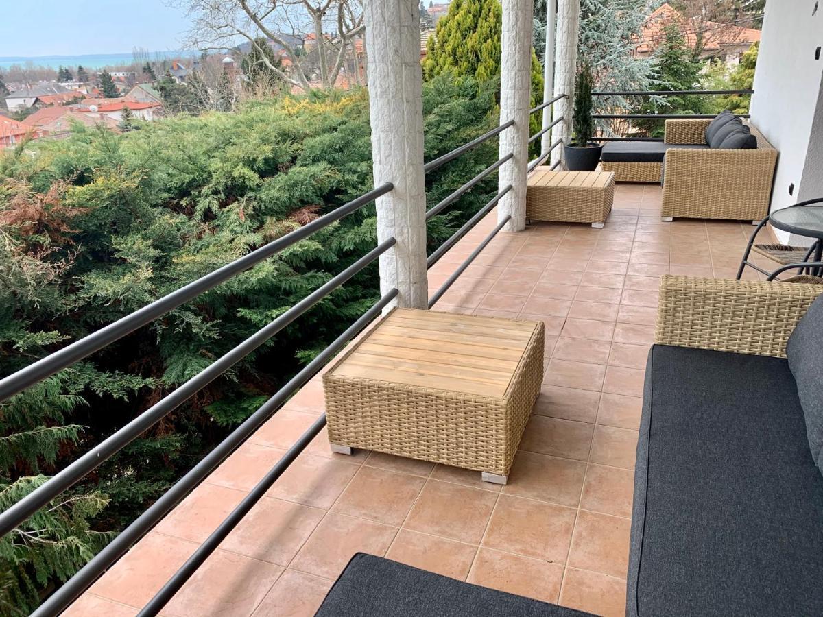 Koi Apartman Balatonalmádi Extérieur photo