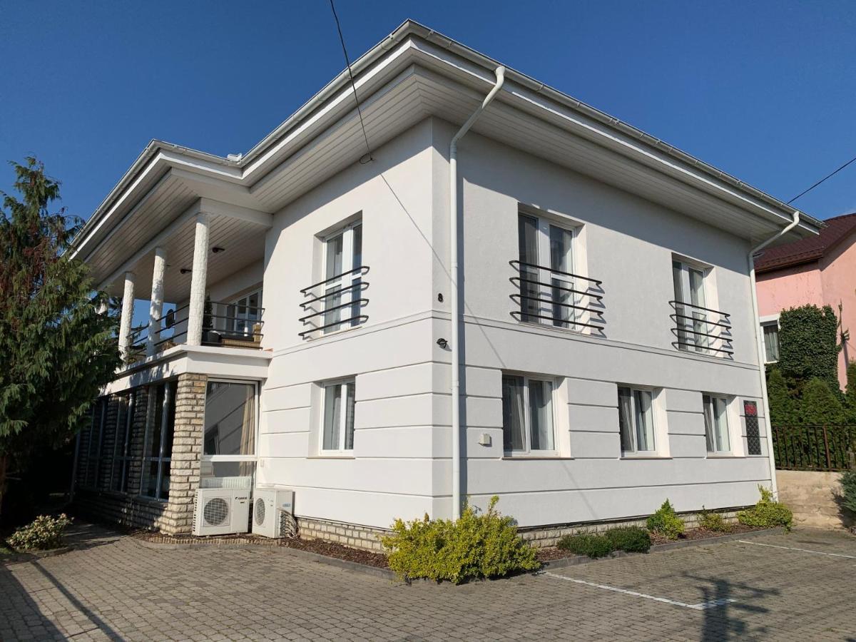 Koi Apartman Balatonalmádi Extérieur photo