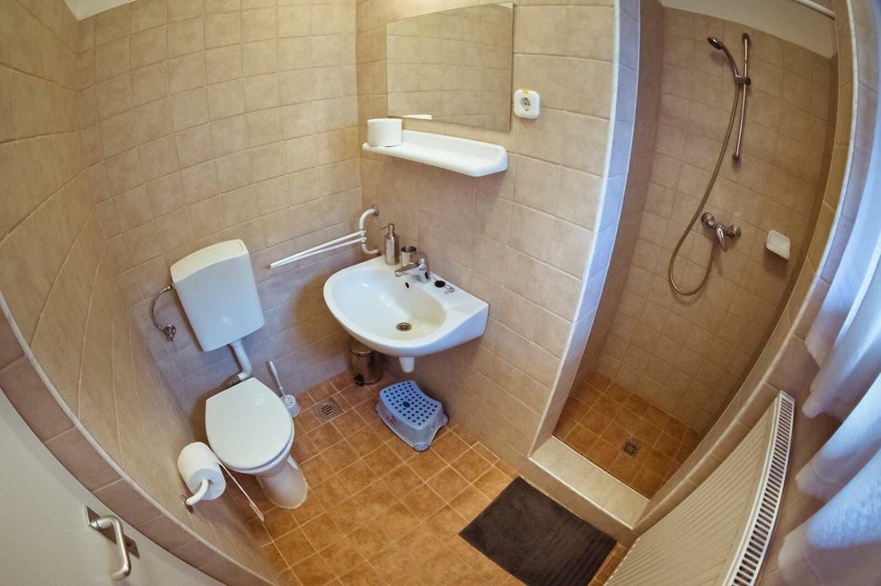 Koi Apartman Balatonalmádi Extérieur photo
